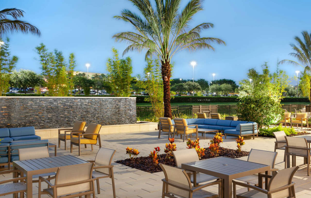 Residence Inn By Marriott Orlando At Millenia Exterior photo